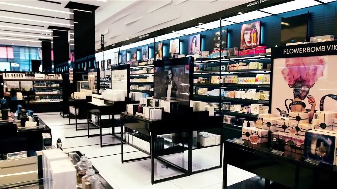 化妝品店裝修效果圖大全 打造吸引顧客的空間設(shè)計(jì)